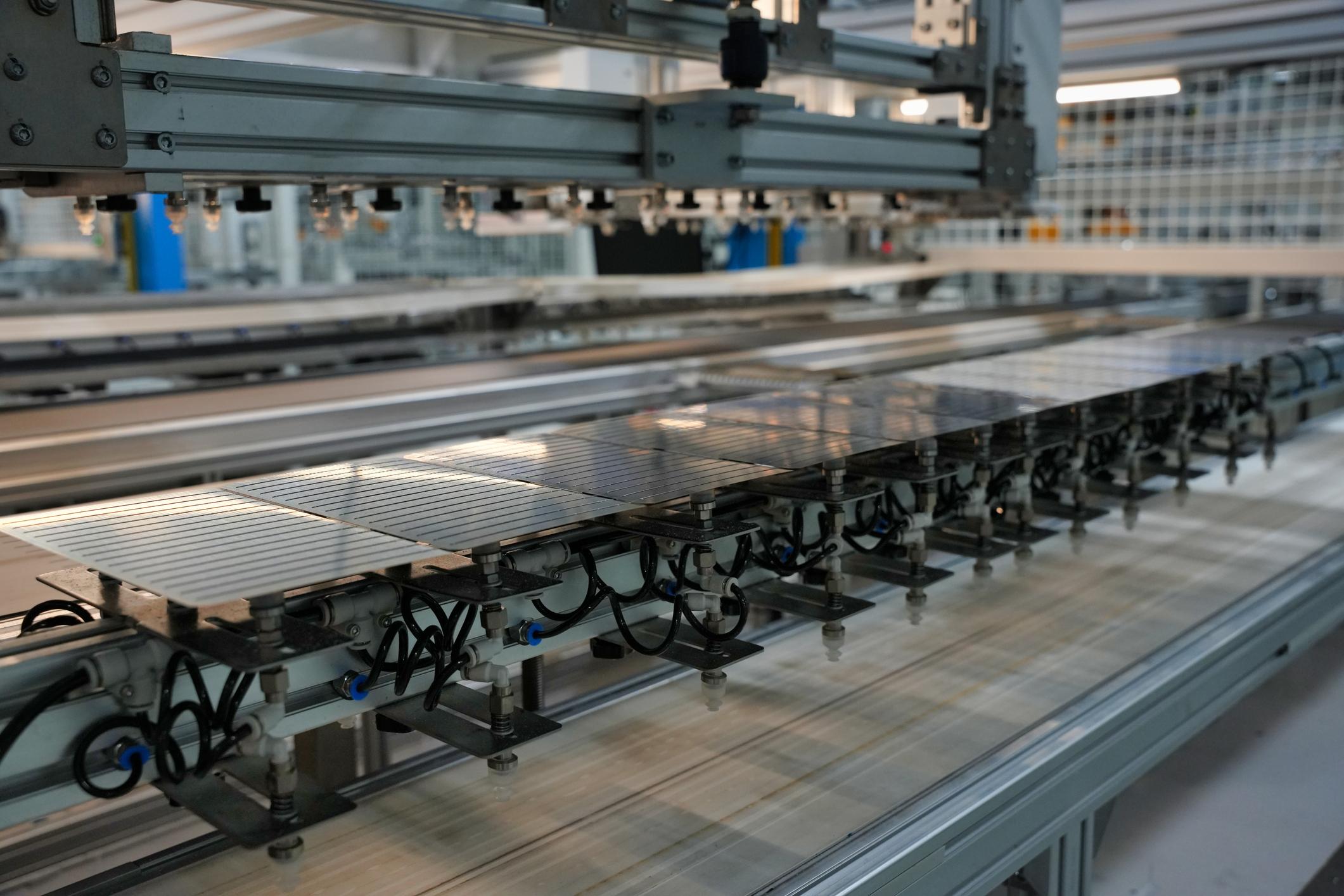 The Complete Guide to Solar Cell Manufacturing: From Silicon to Sustainable Energy